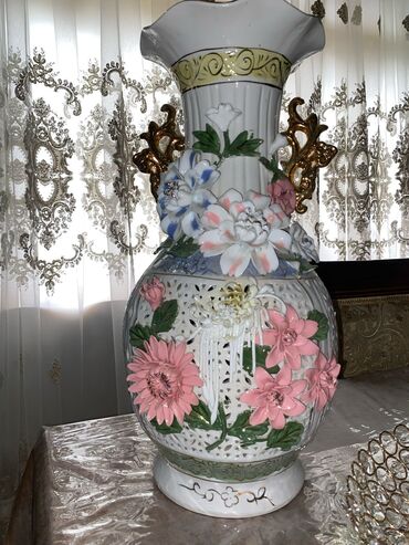 ваза напольная стеклянная высокая без узора: Фарфор