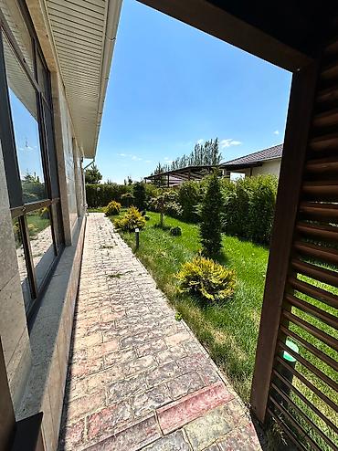 Продажа коттеджей и домов: Продаю коттедж 2+1 в ЦО “Asia Palace”. 
Коттедж находится на 2 линии — 4