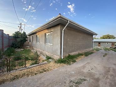 7 соток: Продаётся добротный дом в ж/м Орок (Ленинский район) -Площадь — 2