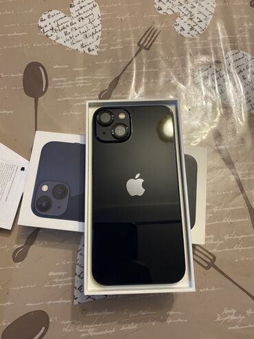 Apple iPhone: IPhone 13, Qara, Simsiz şarj — 2
