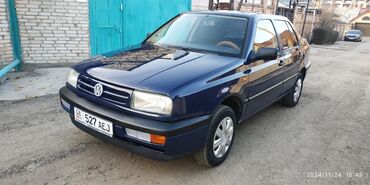 Volkswagen: Volkswagen Vento: 1992 г., 1.8 л, Механика, Бензин, Седан