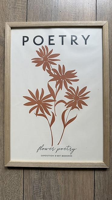 oğlan profil şekilleri: “POETRY – Flower Poetry” divarlı poster çərçivə — 1