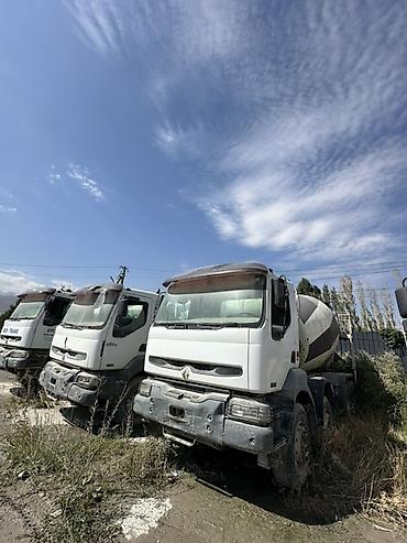 235 75 15: Бетономешалка, Renault, 2001 г. — 2