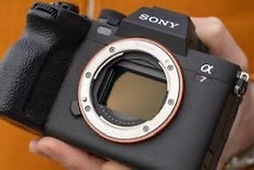 realme 9 pro: Sony Alpha a7 IV(a7) tam kadr güzgüsüz fotoaparat gövdəsi. - Tam kadr — 1