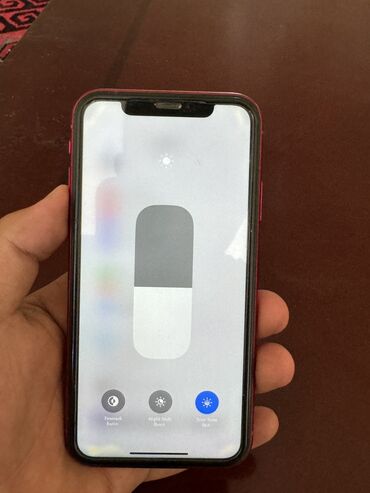 цены на бу айфоны: IPhone Xr, Колдонулган, 128 ГБ, Кызыл, Заряддоочу түзүлүш, 83 %