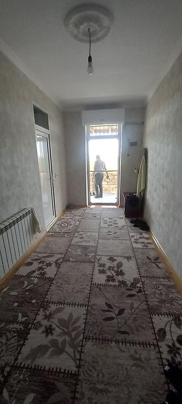 Uzunmüddətli kirayə mənzillər: Satılır: - Plan: geniş zal, ayrıca mətbəx, iri sanitar qovşaq (duş — 2