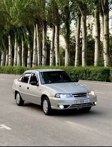 Daewoo: Daewoo Nexia: 2010 г., 1.6 л, Механика, Бензин, Седан