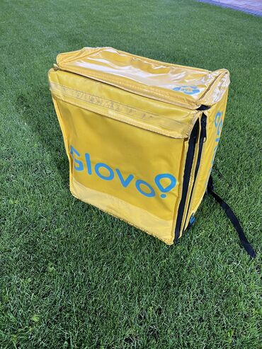 рюкзак спортивные: Продаю термо рюкзак 🎒 
1200 сом. 
Glova
