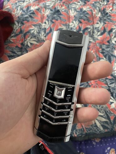 телефон за 6000: Vertu Constellation, Б/у, цвет - Серебристый, 1 SIM