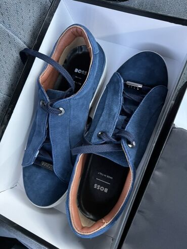 обувь больших размеров бишкек: Эркектердин кроссовкасы, 42, Boss, Жаңы, түсү - Көк