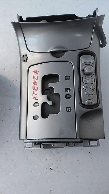 mazda 2000: Сenter console Mazda 2004 г., Б/у, Оригинал, Япония — 2