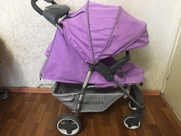 матрасик в коляску: Коляска, цвет - Фиолетовый, Б/у
