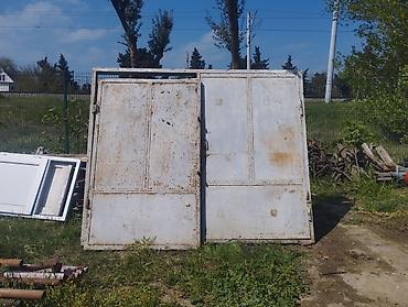 darvza: İşlənmiş Dəmir Qaraj darvazası, Yana açılan, Mexaniki, 260 m, rəng - Boz, Şəbəkə ilə, Kredit yoxdur, Ödənişli quraşdırma, Ünvandan götürmə — 2