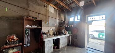 Həyət evləri və villaların satışı: Həyət evi 4 otağ zal və mətbəx ev Sabunçuda yerləşir 155 nöm Məktəbin -da lalafo.az — 4 Həyət evləri və villaların satışı: Həyət evi 4 otağ zal və mətbəx ev Sabunçuda yerləşir 155 nöm Məktəbin — 4