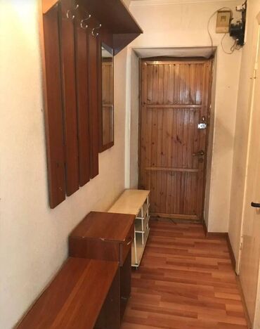 сдается 2 комнатная квартира в джале: 2 бөлмө, 40 кв. м, Хрущевка, 2 кабат, Косметикалык ремонт
