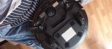 eilik robot: Robot tozsoran. İşlətmədiyimiz üçün bir tək akkumlyatoru zəifləyib — 2