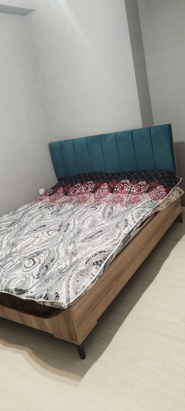 Çarpayılar: Təknəfərlik çarpayı, Bazasız, Matrassız, Siyirməsiz