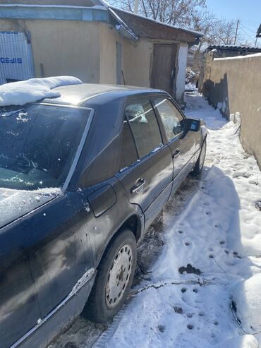 Mercedes-Benz: Mercedes-Benz W124: 1990 г., 2.3 л, Механика, Бензин, Кроссовер