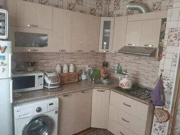 qaz pilitesi: Endirim‼️Mətbəx mebeli 370₼ ölçü 2.10x1.40 Aspirator,qaz,moyka
