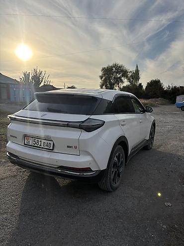 машина neta u pro: Продаю Neta U Pro. Электро. Запас 405. По факту 200-250 км. Камера — 3