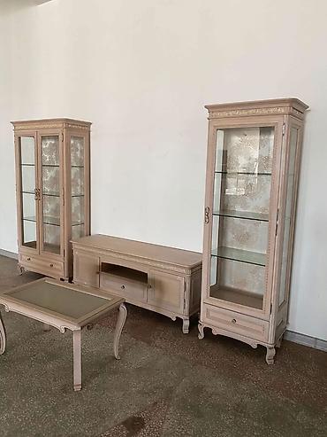 belarus mebelleri: Klassik üslubda qonaq otağı mebel dəsti


Unvan ceyranbatan — 1