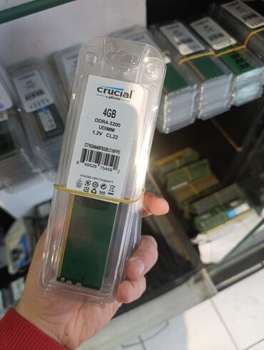 Digər ehtiyat hissələri: Operativ yaddaş (RAM) Crucial, 4 GB, 3200 Mhz, DDR4, PC üçün, Yeni