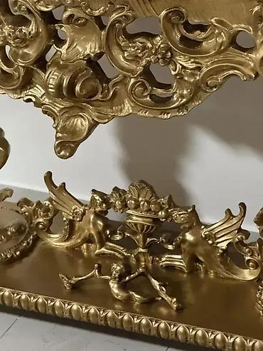 drvena: Stilska konzola i ogledalo (anđeli) 🪑✨ Dobro stanje. 🏠 Konzola — 3