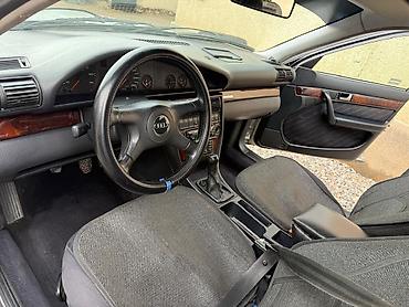 Audi: Audi 100: 1994 г., Кол менен иштөөчү, Седан — 3