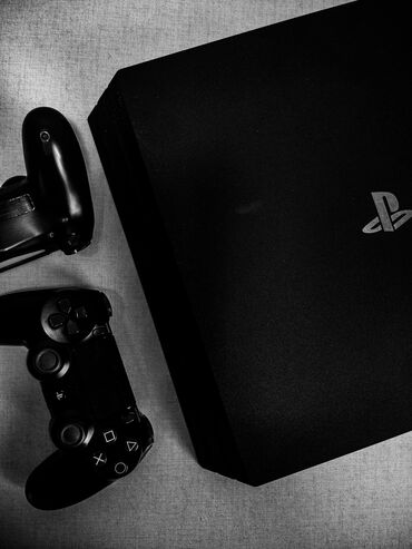 PS4 (Sony PlayStation 4): Sony Play Station 4 pro продаю Sony Play Station 4 pro в хорошем