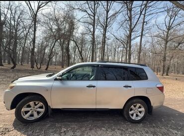 часы в авто: Toyota Highlander: 2010 г., 3.5 л, Автомат, Газ, Кроссовер