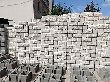 Заборы из пескоблока: Заборы из пескоблока, Бесплатная доставка — 10