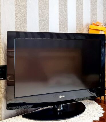 en yaxsi televizorlar: Endirim‼️. LG televizor 140 azn. Tam islekdir. 82 ekran, smart deyil