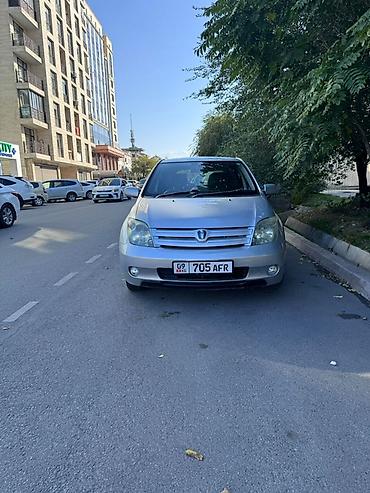 Toyota: Toyota Ist: 2003 г., 1.5 л, Автомат, Бензин, Хэтчбэк — 12