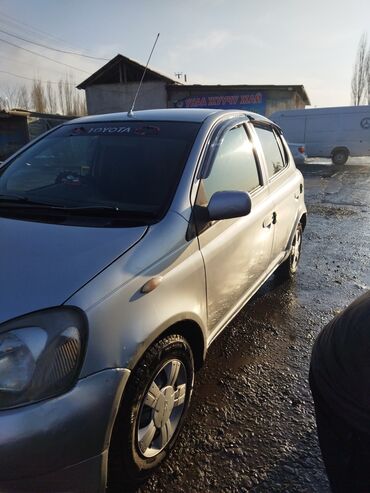 Toyota: Toyota Vitz: 2001 г., 1 л, Автомат, Бензин, Хэтчбэк