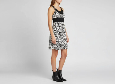 czarna obcisła sukienka sinsay: Wet Seal, Сукня жіноча, розмір XS