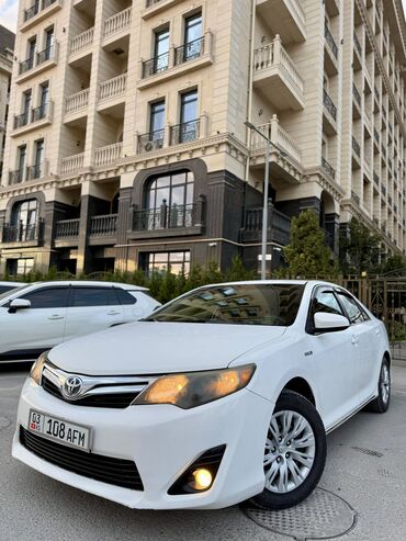продаю или меняю с доплатой мне: Toyota Camry: 2012 г., 2.5 л, Автомат, Гибрид, Седан