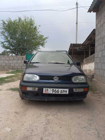 бузук машиналар: Автомобиль Volkswagen Golf, предположительно третьего поколения