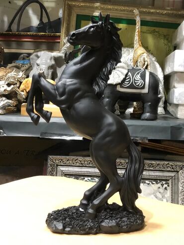 Fiqurlar: Fiqur, rəng - Qızılı — 17