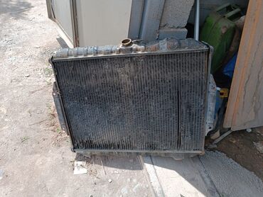 Радиаторы: Продаю радиатор от Митсубиси Паджеро 1-вое поколение.
Медный
