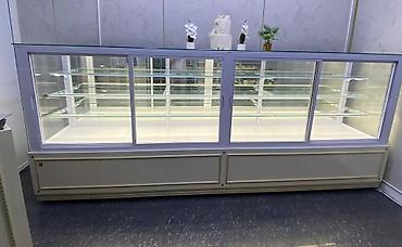 vitrin xaldenik: Quru şirniyyat vitrini işıqlı 4 polkalı uzunu 3.5 1500azn həzi aslanov — 1