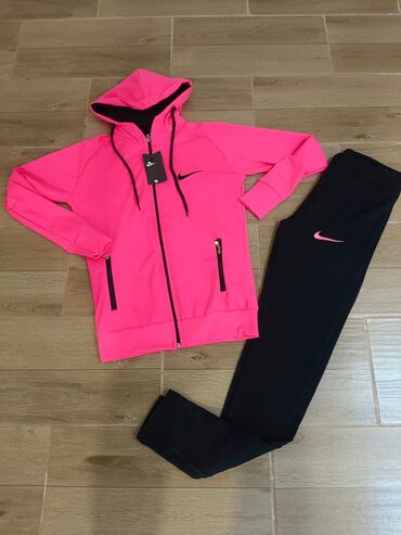 Gornji i donji deo: Nove ženske trenerke S,M,L,XL,XXL veličine za samo 3600 din — 6