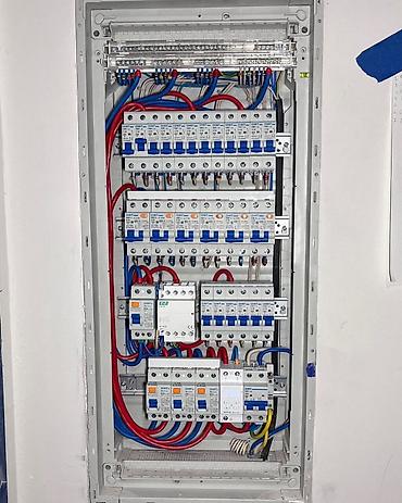 Электрики: Электрик | Установка счетчиков, Установка стиральных машин, Демонтаж электроприборов Больше 6 лет опыта — 3