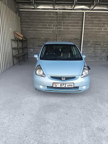 машины за 200 тысяч: Honda Fit: 2002 г., Автомат, Бензин, Хэтчбэк — 3