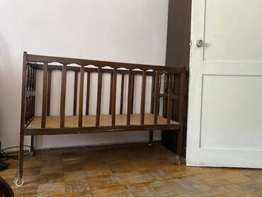 tek matraslar: Для девочки и мальчика, Четырехугольная, Колыбель, С бортиками, Без матраса, Без механизма качания