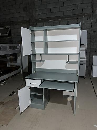 Компьютерные столы: Компьютерный стол, Новый, С полками — 8