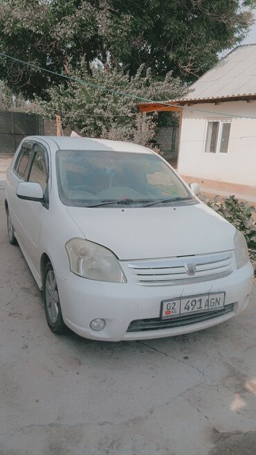 машины за 4000 долларов: Toyota Raum: 2004 г., 1.5 л, Автомат, Бензин, Минивэн