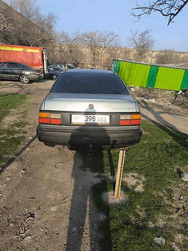 Volkswagen: Volkswagen Passat: 1988 г., 1.8 л, Механика, Бензин, Седан — 5