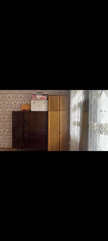 qedimi skaf: Шкаф-вешалка, Б/у, 3 двери, Распашной, Прямой шкаф, Россия