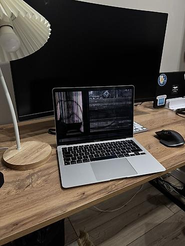 surface studio: Apple MacBook Air 13" (M1, 2020), серебристый (экран разбитый) - Чип — 3
