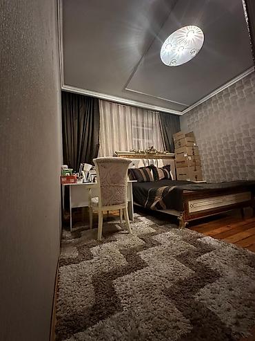 Mənzillər: Bakı, Bakıxanov qəs., 3 otaqlı, Köhnə tikili, m. Neftçilər, 70 kv. m — 10